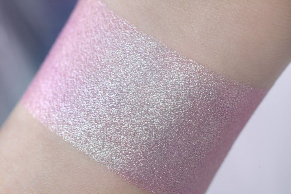 Тени для век Tammy Tanuka "Цветок Дурмана" - локация Лунное Плато, 1 мл Тени для век Tammy Tanuka "Цветок Дурмана" - локация Лунное Плато, 1 мл