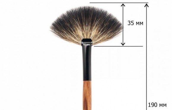 Кисть веерная JUST - № 111 (ворс енота) Кисть веерная JUST - № 111 (ворс енота)