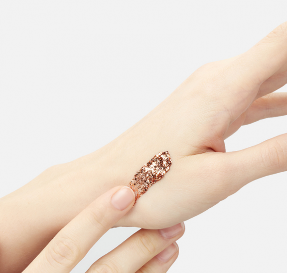 Жидкий глиттер для макияжа Lamel Professional - Your Secret Glitters, Лава 15мл Жидкий глиттер для макияжа Lamel Professional - Your Secret Glitters, Лава 15мл