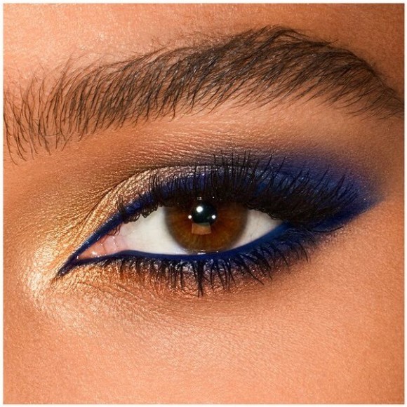 Палетка теней Charlotte Tilbury - Luxury Palette - Super Blue