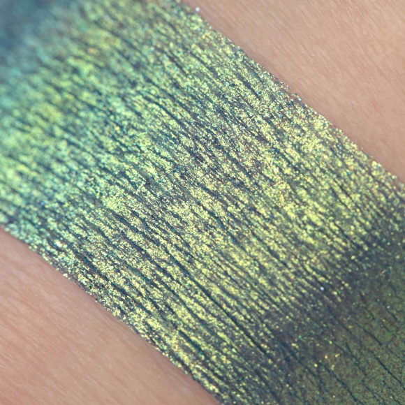 Тени для век Tammy Tanuka "Обличитель" - локация Беспокойное Море, 1 мл Тени для век Tammy Tanuka "Обличитель" - локация Беспокойное Море, 1 мл