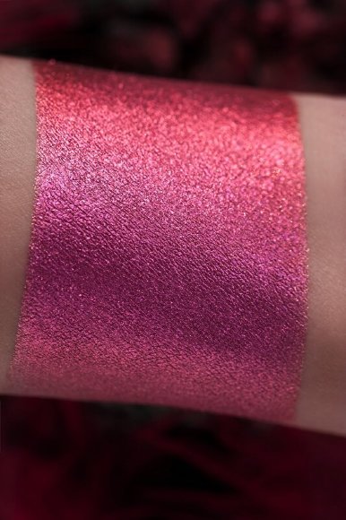 Тени для век Tammy Tanuka "Окрыленная Любовью" - серия Повелительницы Драконов, 1 мл Тени для век Tammy Tanuka "Окрыленная Любовью" - серия Повелительницы Драконов, 1 мл