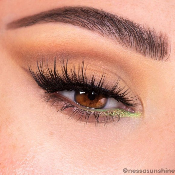 Палетка теней ColourPop - Lush Life