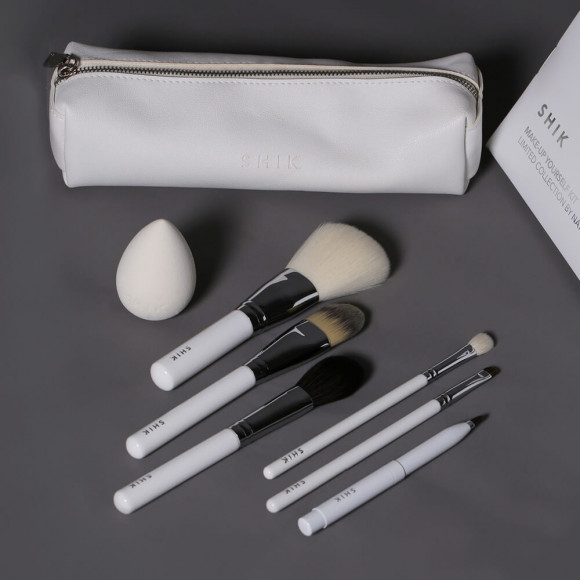 Набор для макияжа Shik - Сам себе визажист - Make-Up Yourself Kit Набор для макияжа Shik - Сам себе визажист - Make-Up Yourself Kit