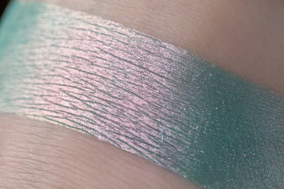 Тени для век Tammy Tanuka "Нимфа" - локация Беспокойное Море, 1 мл Тени для век Tammy Tanuka "Нимфа" - локация Беспокойное Море, 1 мл