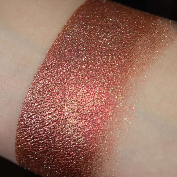 Тени для век Tammy Tanuka "Помидорный Вор" - локация Драконий Пик, 1 мл