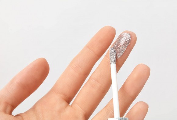 Жидкий глиттер для макияжа Lamel Professional - Liquid eyeshadow 05 Платина Жидкий глиттер для макияжа Lamel Professional - Liquid eyeshadow 05 Платина