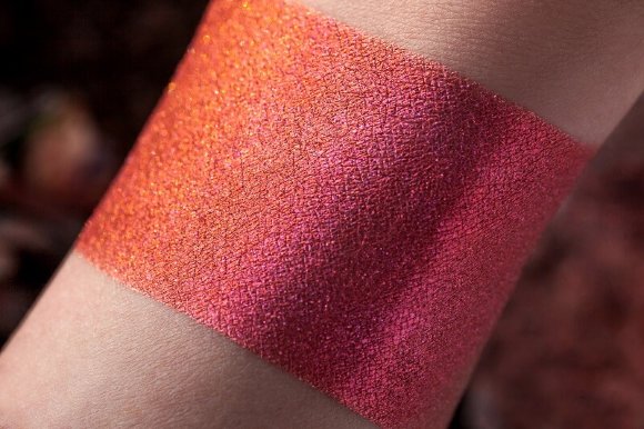 Тени для век Tammy Tanuka "Обжигающая" - серия Повелительницы Драконов, 1 мл