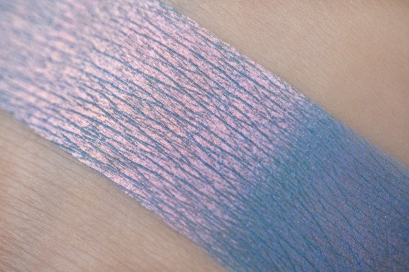 Тени для век Tammy Tanuka "Вставшая на Сторону Света" - локация Лунное Плато, 1 мл