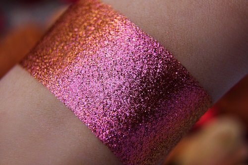 Тени для век Tammy Tanuka "Пылкая Любовница" - коллекция Драконий Пик, 1 мл Тени для век Tammy Tanuka "Пылкая Любовница" - коллекция Драконий Пик, 1 мл